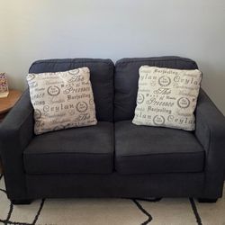 Like new Loveseat