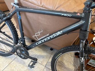 Cannondale. Cadd. 2. F 400 27 velocity