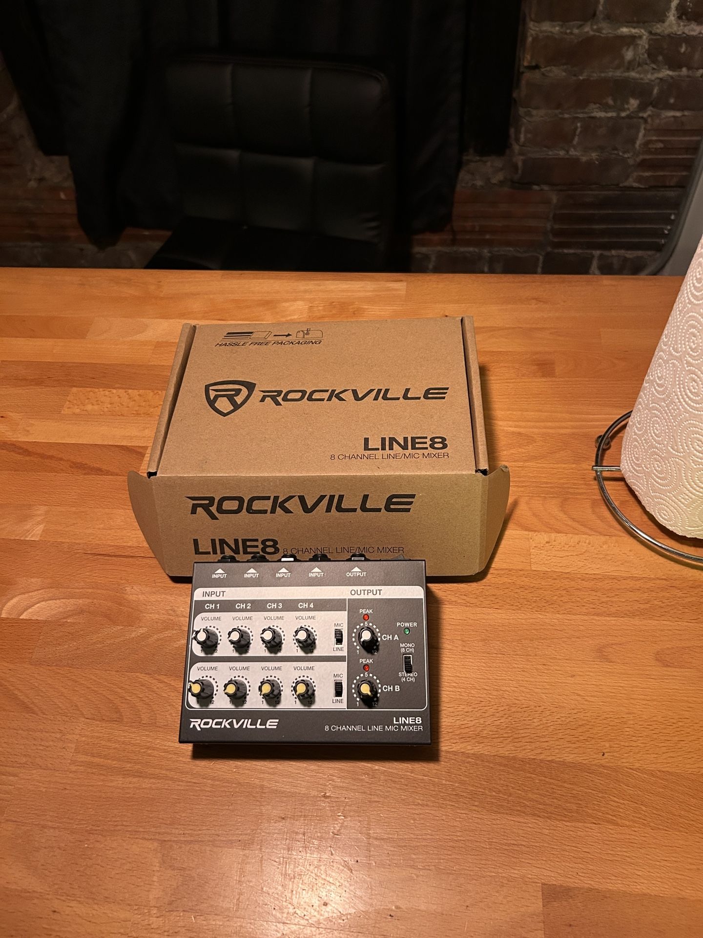 Rockville LINE8 – 8-Channel Line/Mic Mixer (with Box)