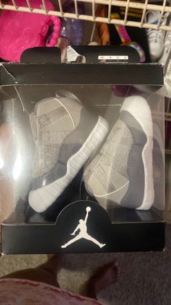 Jordan 11 crib bootie