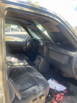 02 Silverado 2500 HD gas
