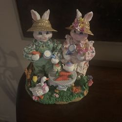 2 Easter Statues 