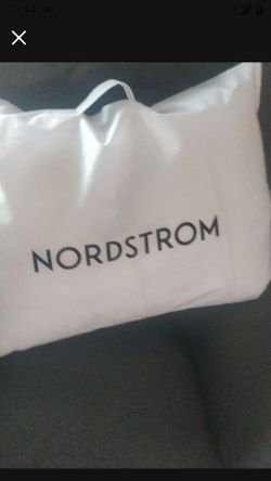 New Nordstrom Queen Size Pillow 