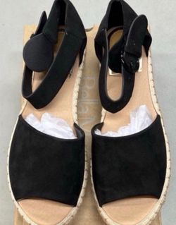 Women’s Sandals Shoes Size 8.5