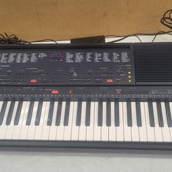 Yamaha PSR-500M KEYBOARD