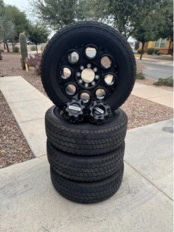 4 Bridgestone dueler A/T tires LT275/65R20