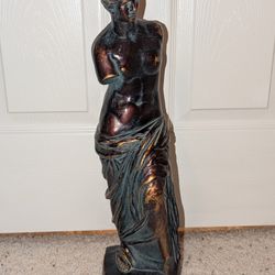 Statue Of Venus de Milo 19 Inches Tall