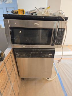 Free microwave and dishwasher both work