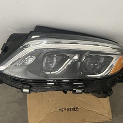 2016-2019 X166  GLE350 MERCEDES BENZ  LEFT DRIVER SIDE HEADLIGHT FULL LED ADAPTIVE OEM DOBLE PROJECTOR TYPE IN EXCELLENT CONDITIONS 