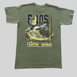 Smithsonian air museum F105 Thunderchief plane vintage green Tshirt Size Medium