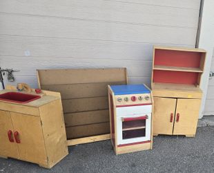 Kid’s Mud Kitchen, Play House