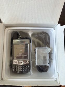 Treo 650 Smartphone- NIB