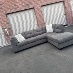 Really Nice Gray Sectional Couch 