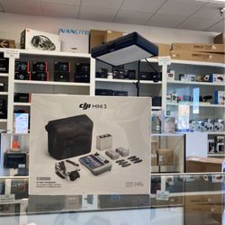 DJI Mini 3 Fly More Combo (DJI RC)