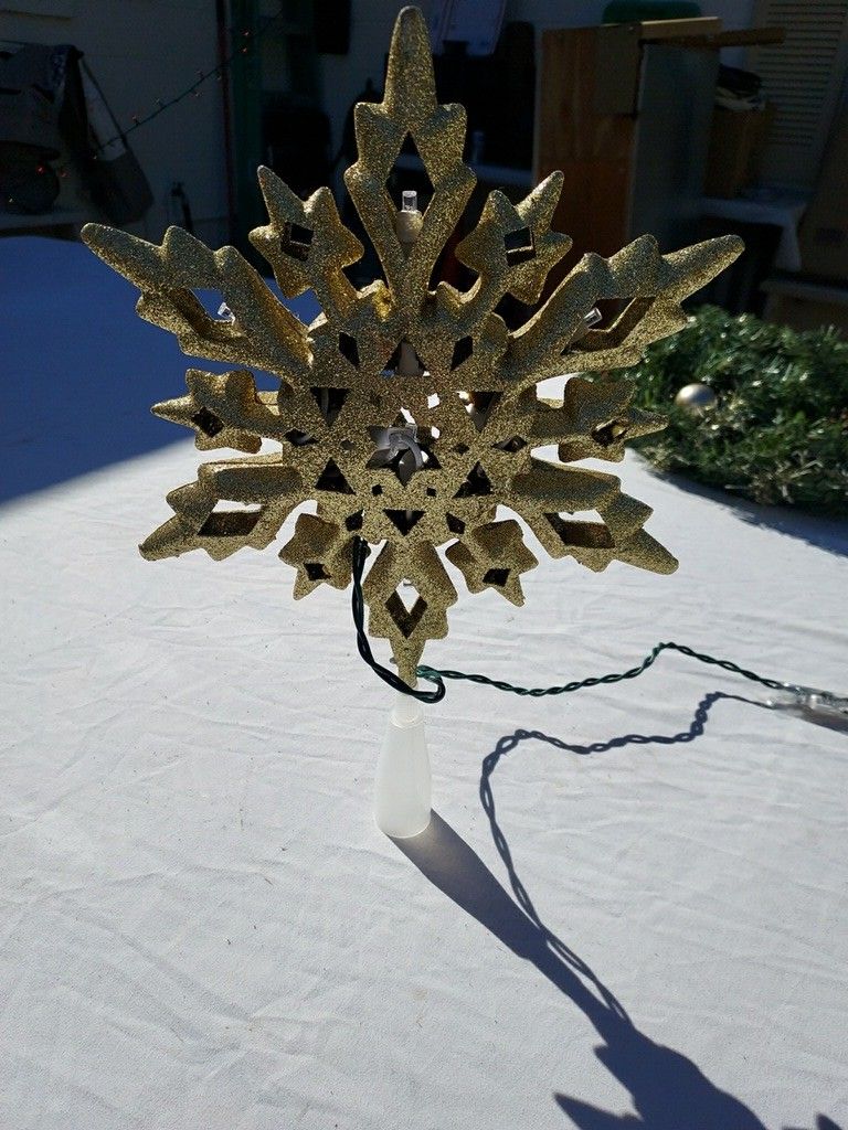 Glitter Gold Metal Snowflake Tree Topper