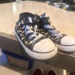 Black And Gray High Top Converse Sharks Boys Size 9C