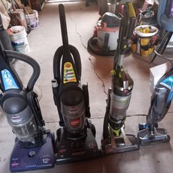 Vacuums 2 Brissals And 2 Air Cordless