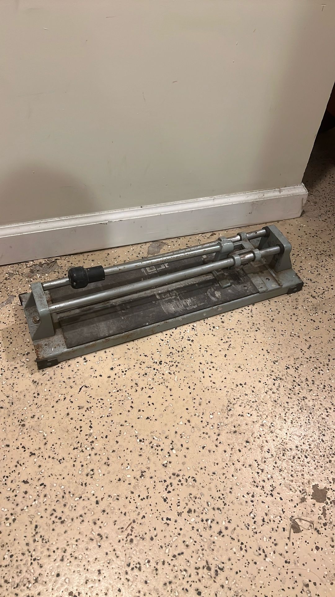 Tile Cutter