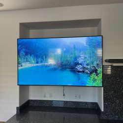 Samsung - 85” Smart TV !!
