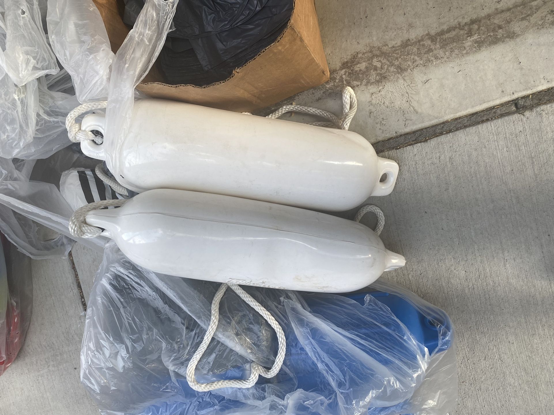 4 Boat Guards And Emergency Boat Flag