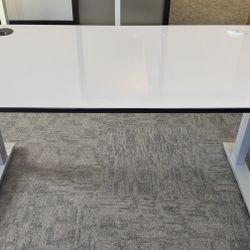 (8)Jarvis Electric Stand/Sit Desk 30x60