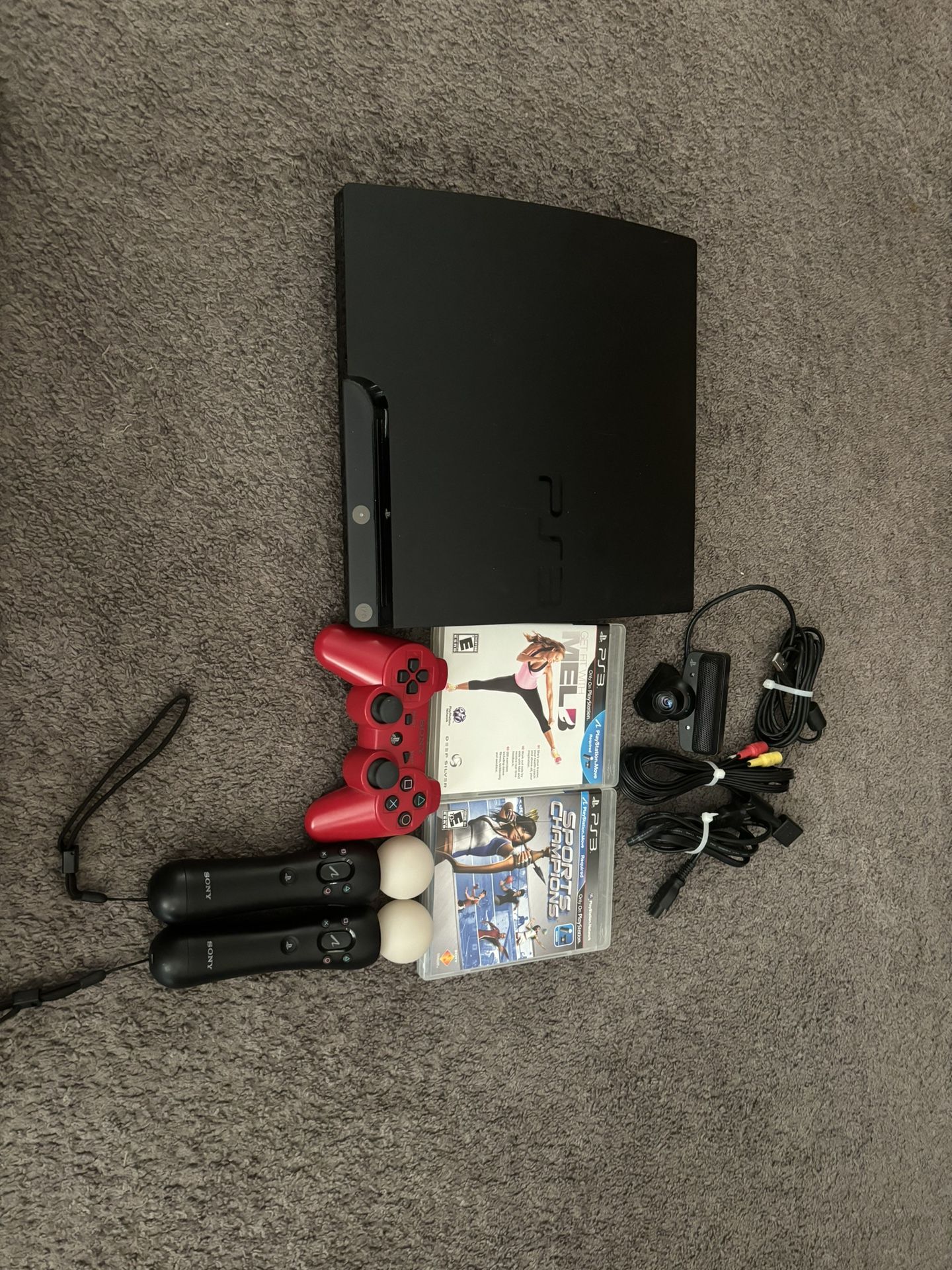 PS3 With Ps Move And 2 Games And 1 Controller