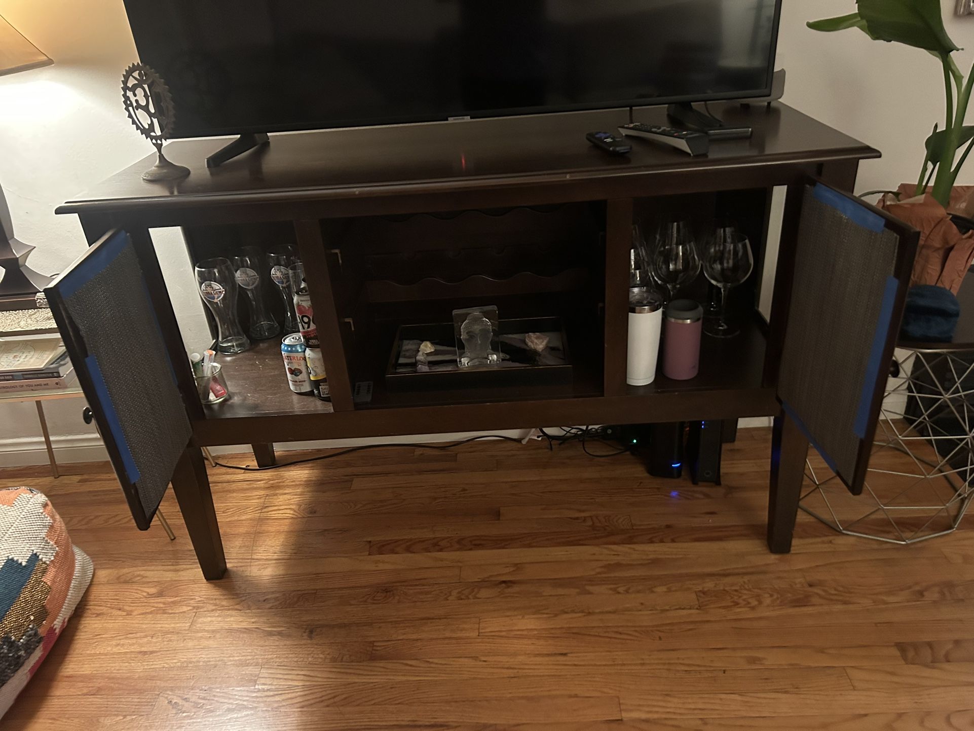 TV Stand And Storage 