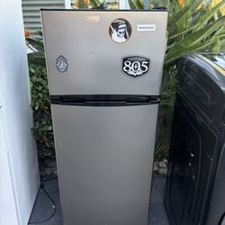 Frigidaire Refrigerator 21 1/4 “w by 21”d by 54 3/4”h