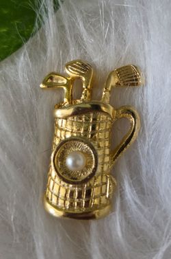 Vintage Dotty Smith Gold Tone Golf Bag Brooch with pearl accent