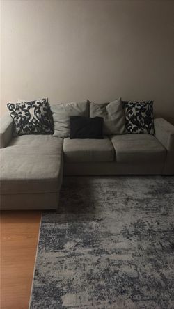 Jerome’s living room set