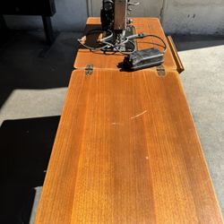 Sewing Machine singer