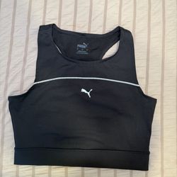 Puma women’s active crop top size M