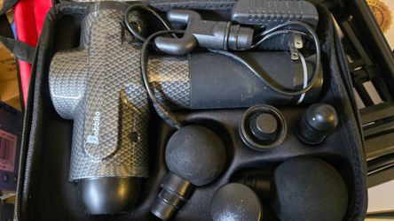 Electric Vibrating Massage gun with attachments