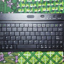 Rechargeable Wireless Bluetooth Keyboard