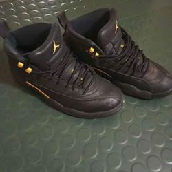 Awesome Jordan 12 Taxis!!! (Size 12)