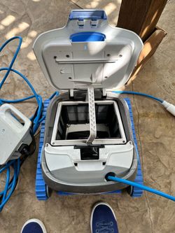 Dolphin Maytronics S300