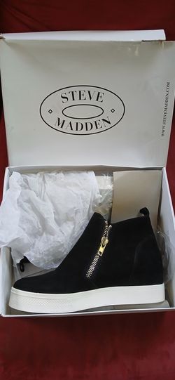 Steve Madden Black Suede Wedge