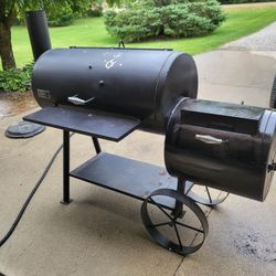 Old Country Pecos  Smoker