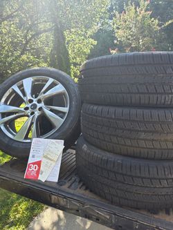 Falcon 235/ 55/ r20 Tires