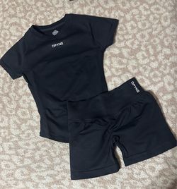 DFYNE Black Set $55 **READ DESCRIPTION**