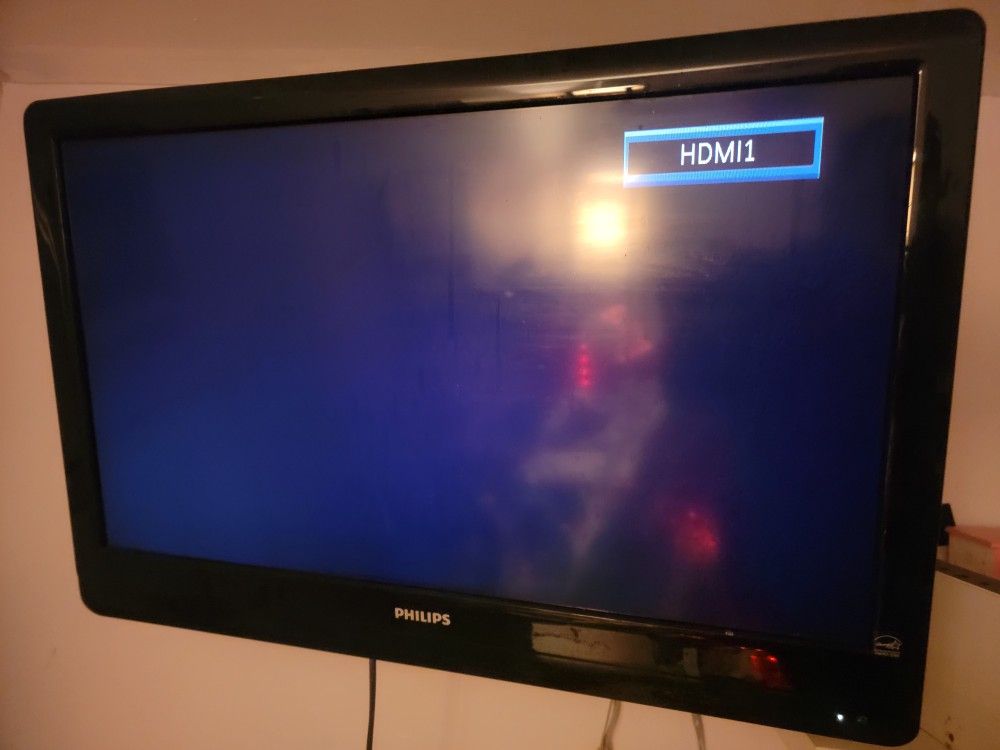 Phillips 32 in lcd tv