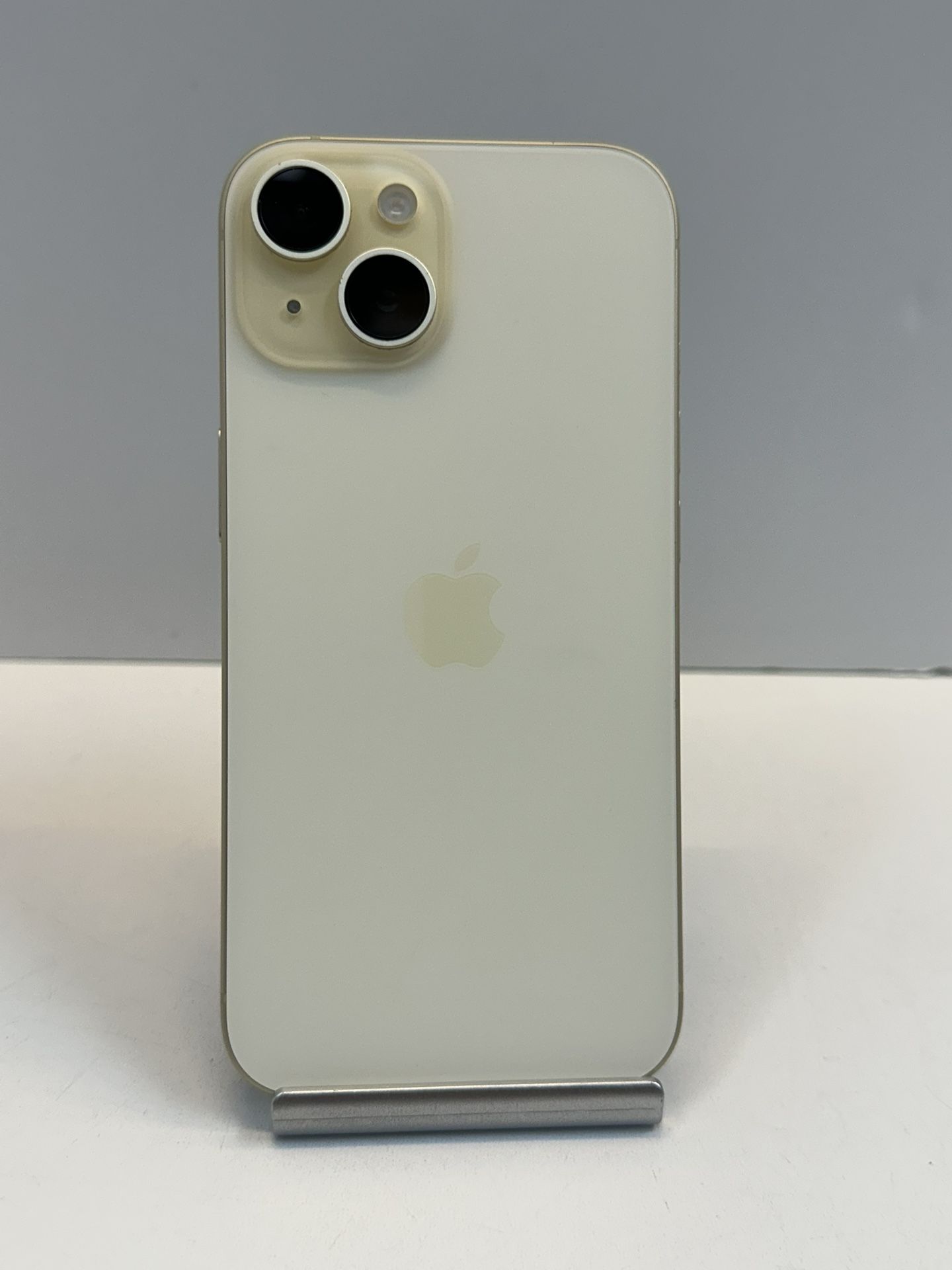 Apple iPhone 15 128gb. ( Unlocked Cellphone )