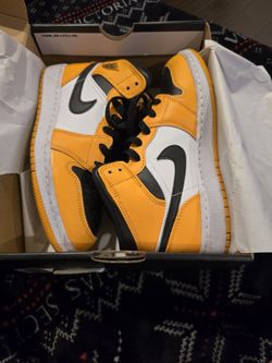 Air Jordan Mid Taxi 4 1/2 Y