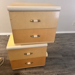 2 End Tables With Drawers 