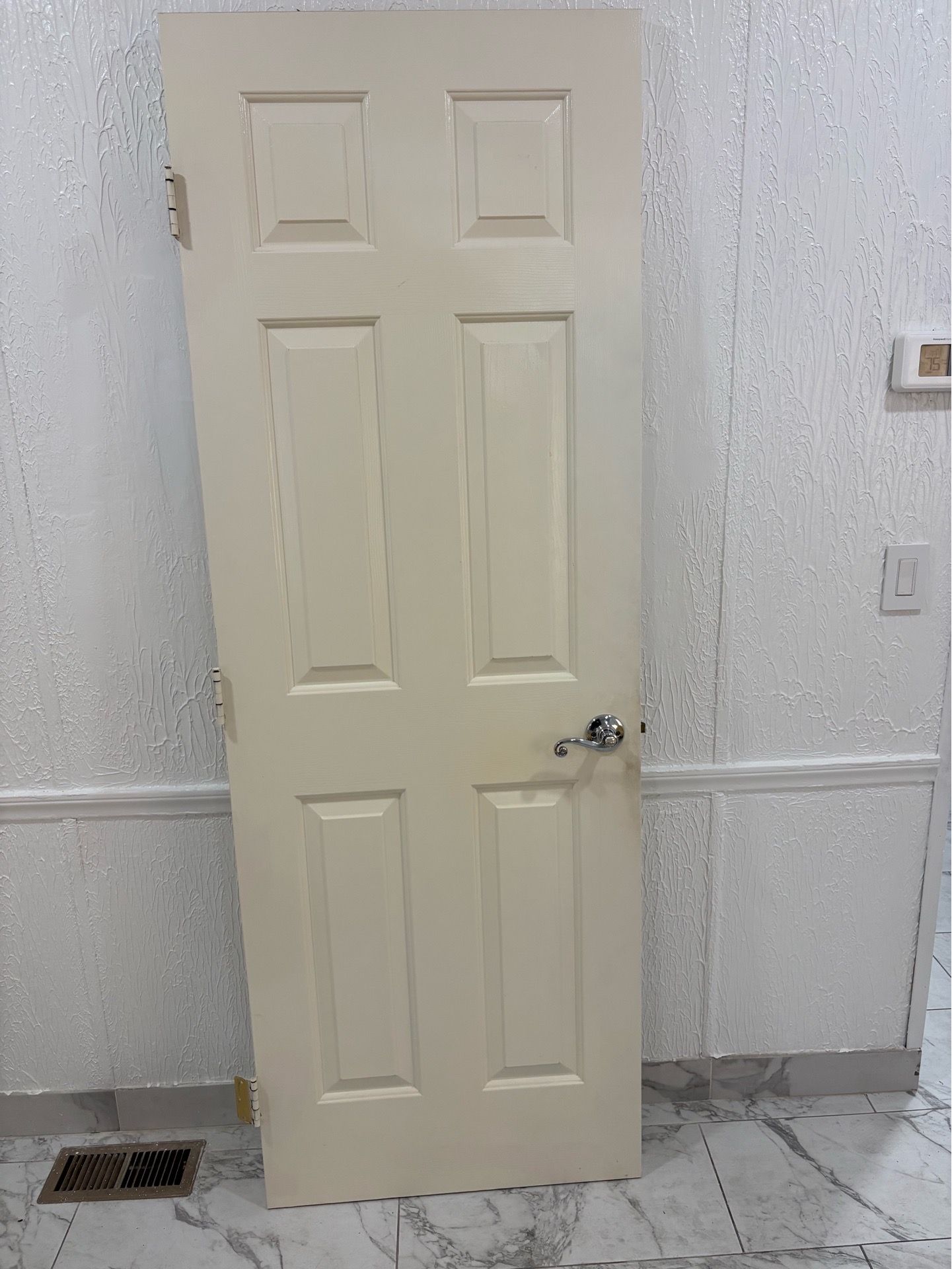 Interior door 27.5 x 79