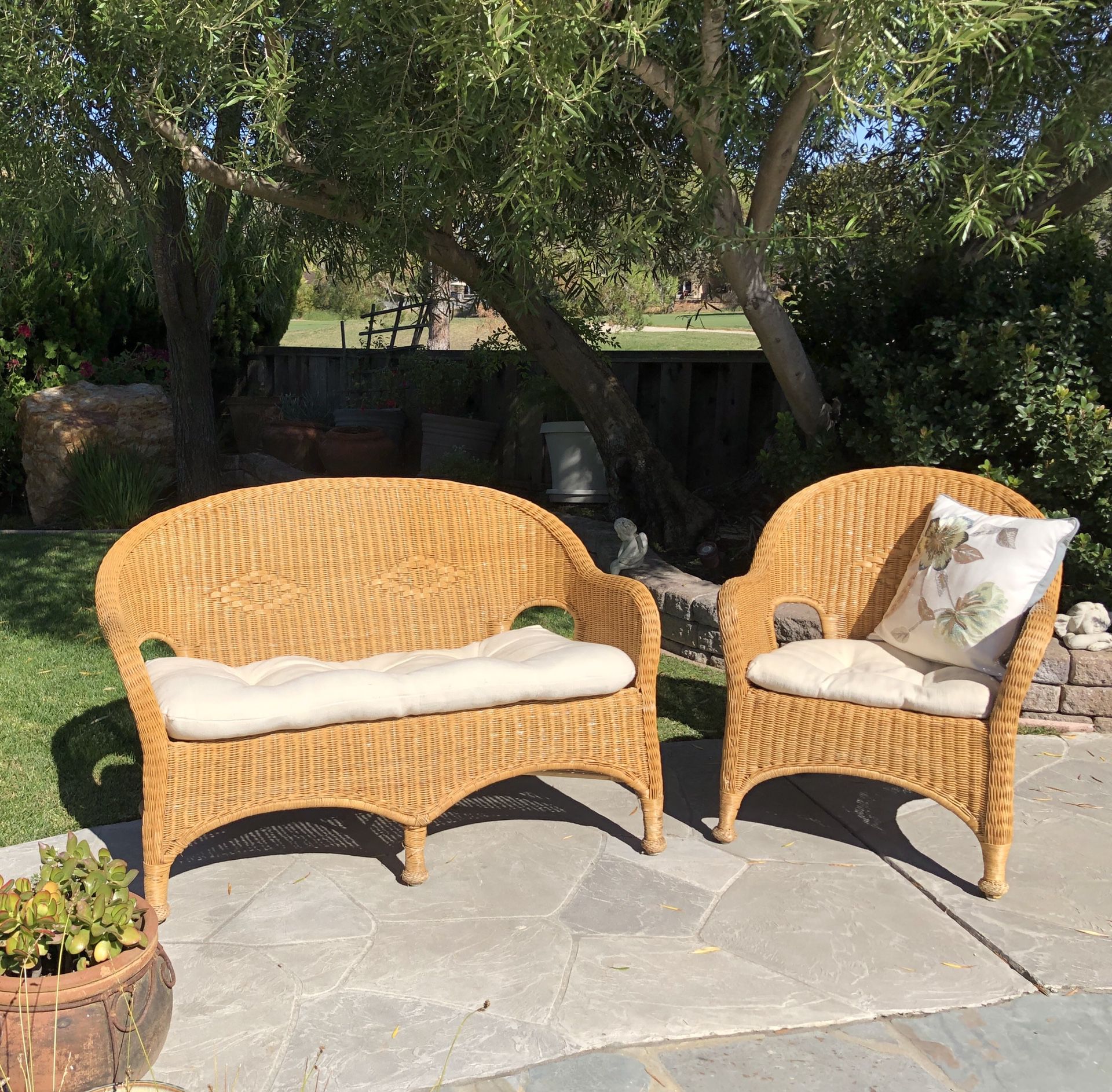 Rattan couch & arm chair