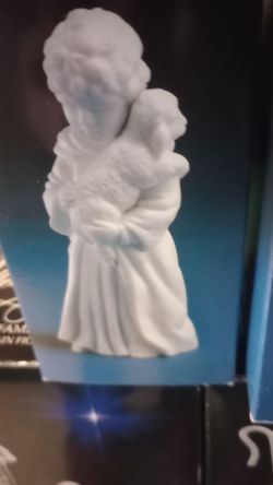Avon porcelain collectables