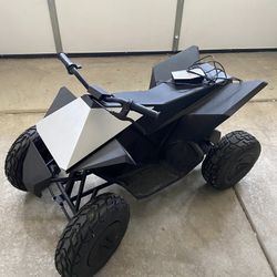CyberQuad Tesla 