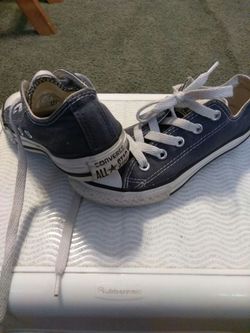 Girls converse tennis