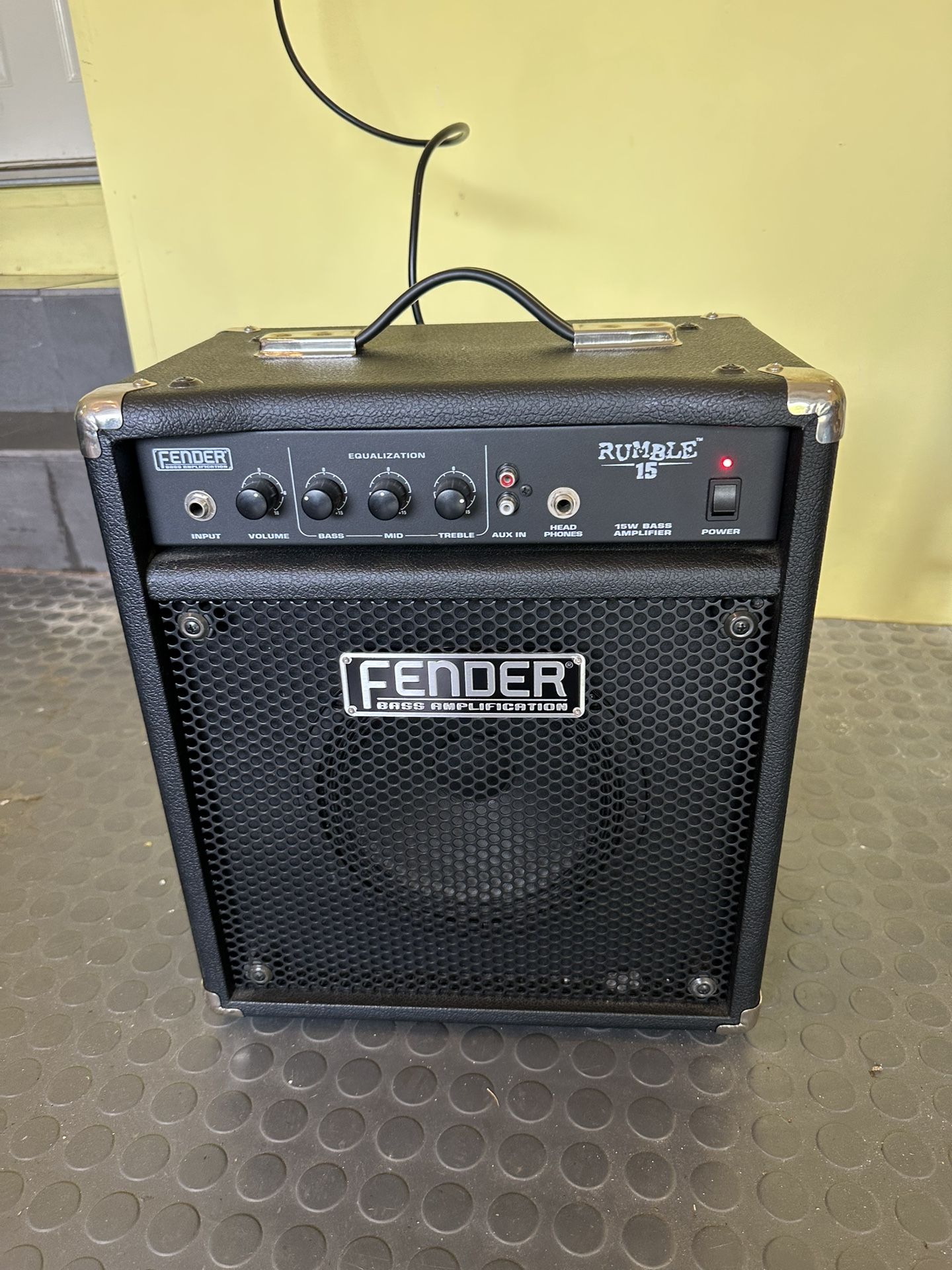 Fender Rumble 15 Bass Guitar Amplifier